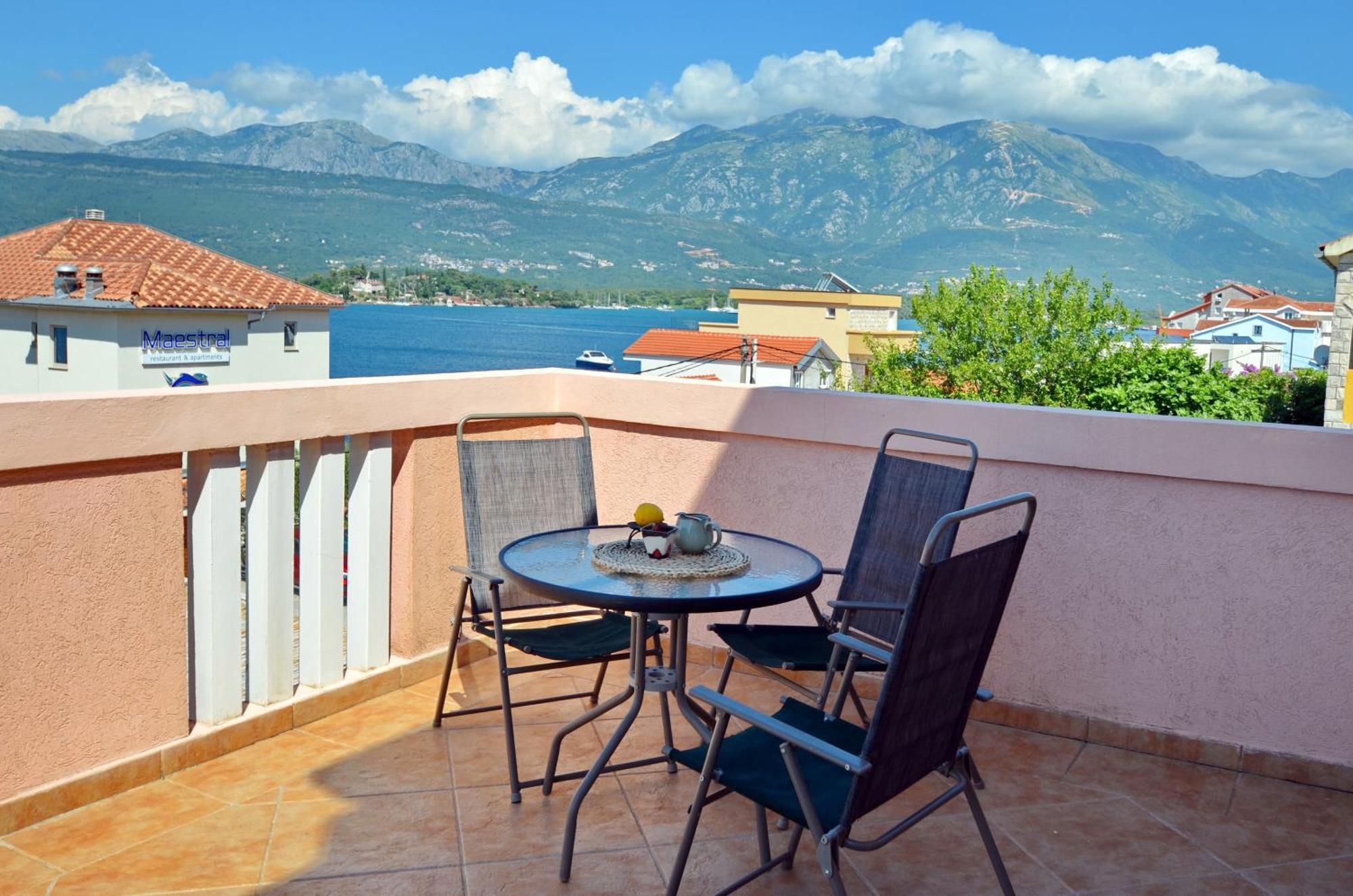 Stradioti Apartments Tivat Extérieur photo