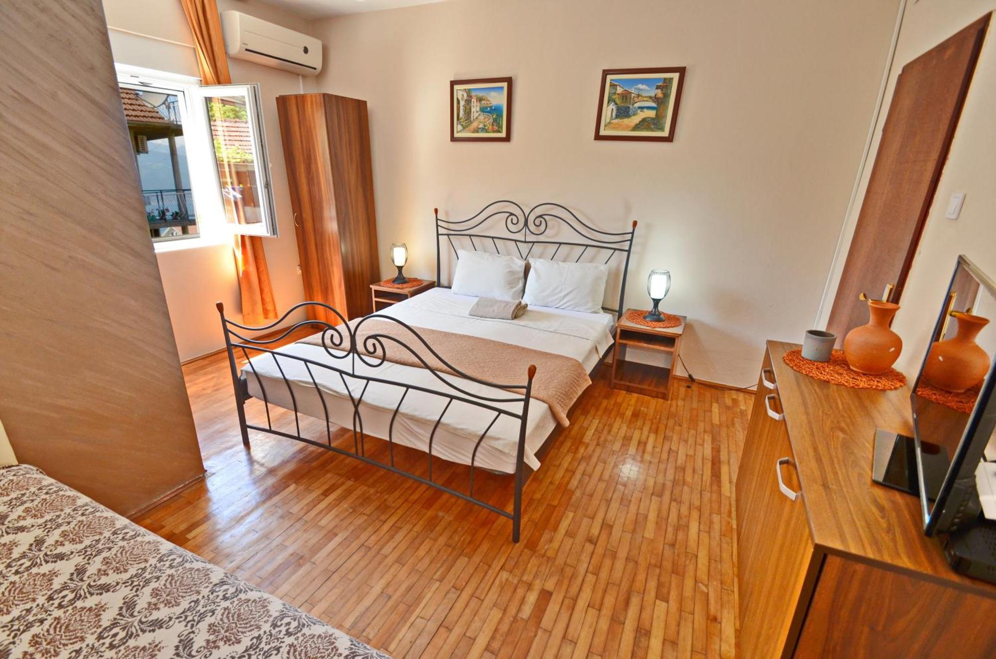 Stradioti Apartments Tivat Extérieur photo