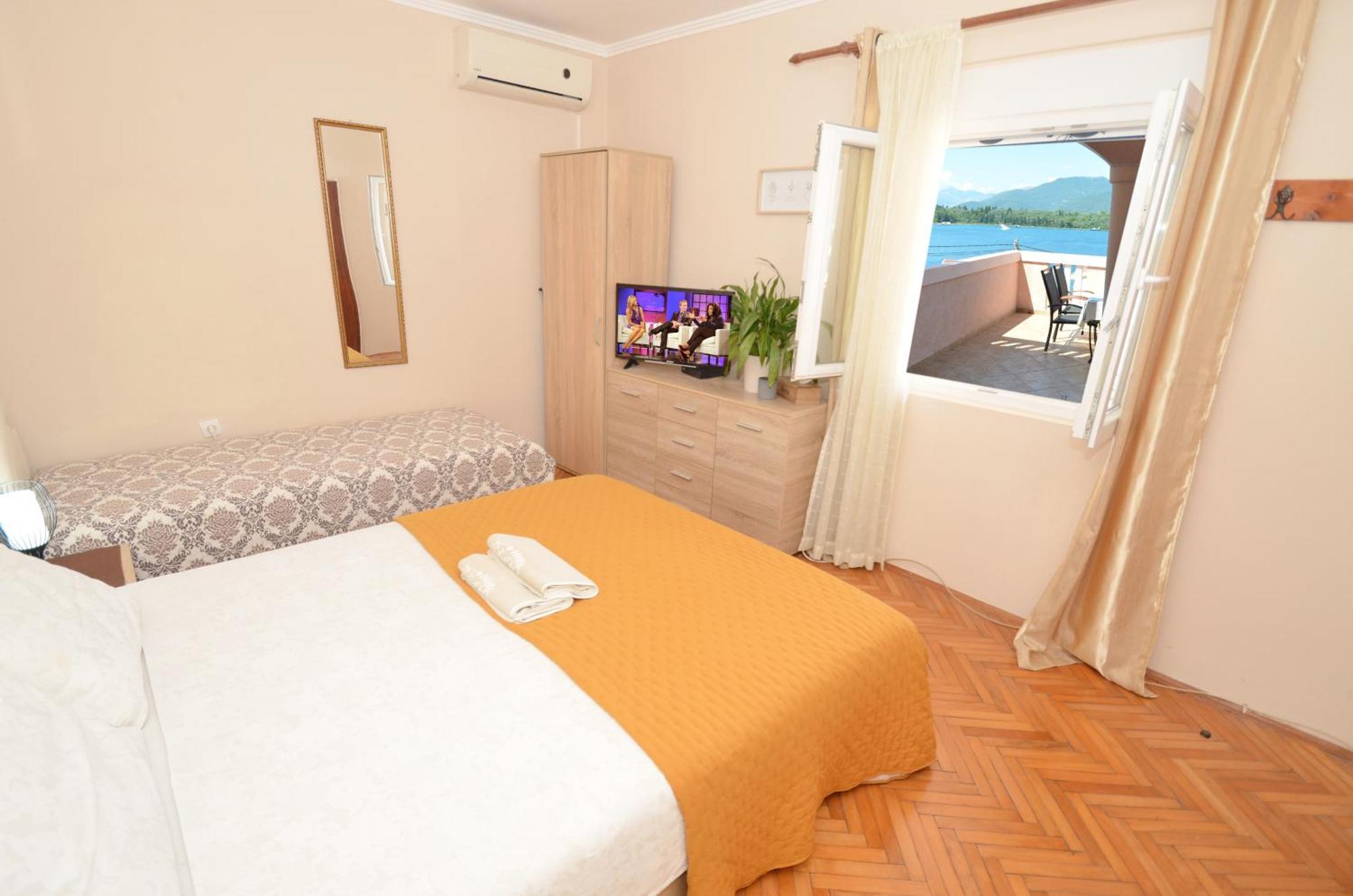 Stradioti Apartments Tivat Extérieur photo